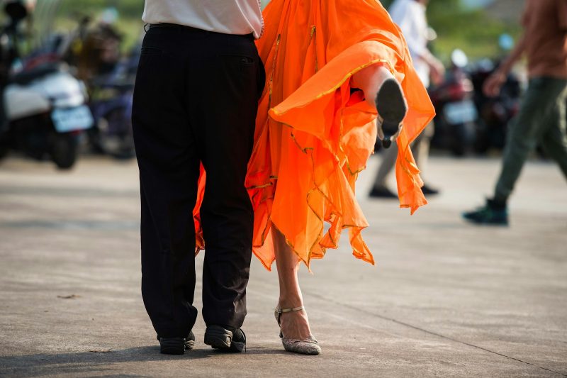 Tradiciones culturales hispanas que perduran en el siglo XXI